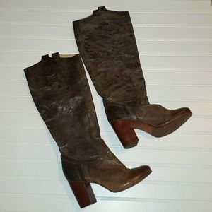 Womens size 8 Carson Heel Tab  Frye Knee High Boot